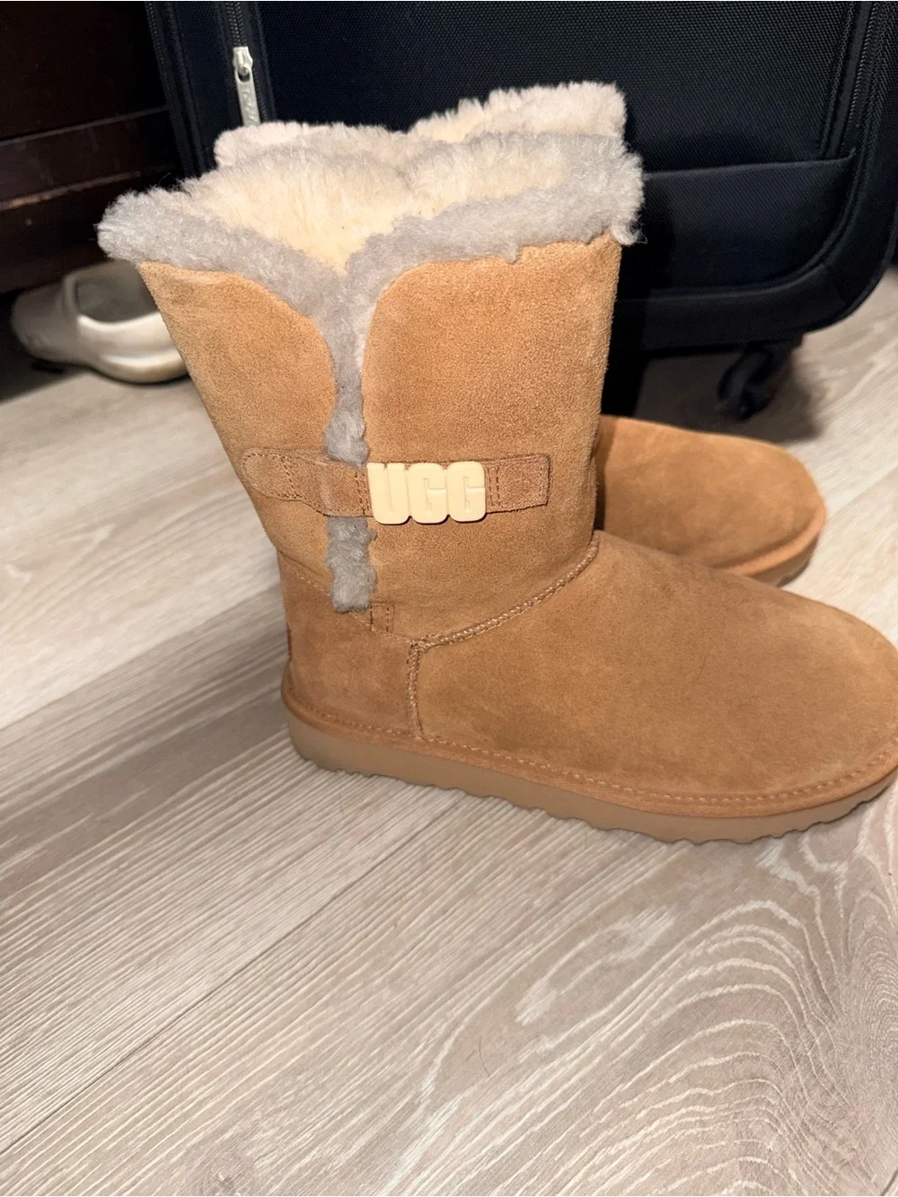 UGG Bailey B2S Suede Boots - Chestnut/Tan